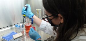 El Laboratorio de Petrofísica acoge en prácticas a estudiantes de el ESO para promover el talento científico